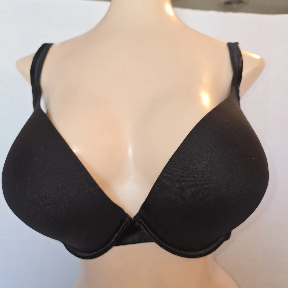 Cacique Black Underwire-Smooth, Boost, Plunge Bra size 46C